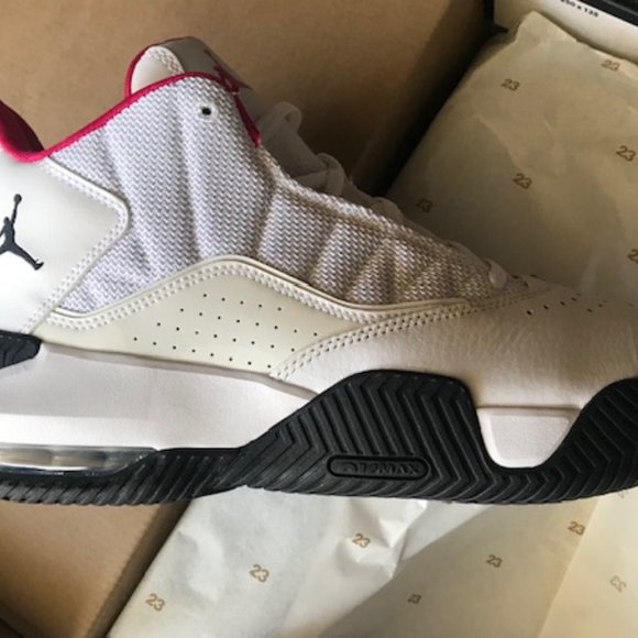 Jordan Stay Loyal - Picture 3 of 9